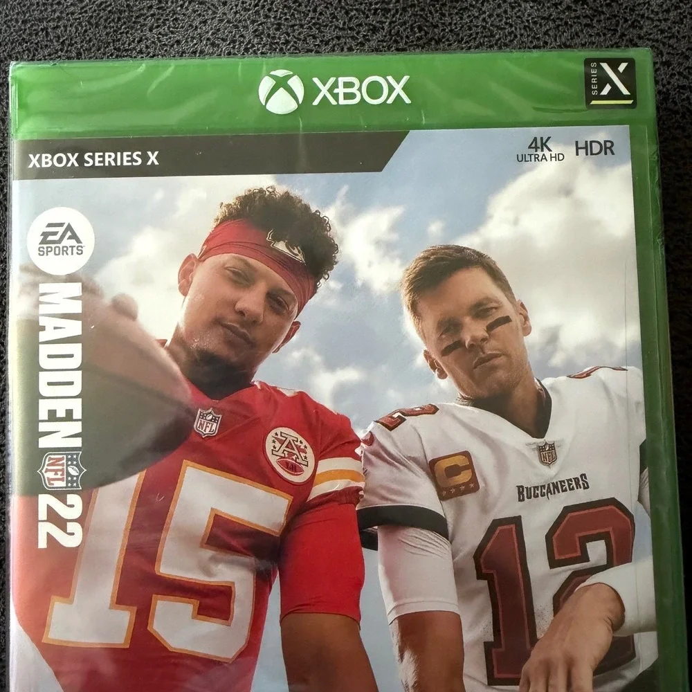 Madden NFL 22 Xbox Series X EA Sports Football Video‎ Game New Factory Sealed